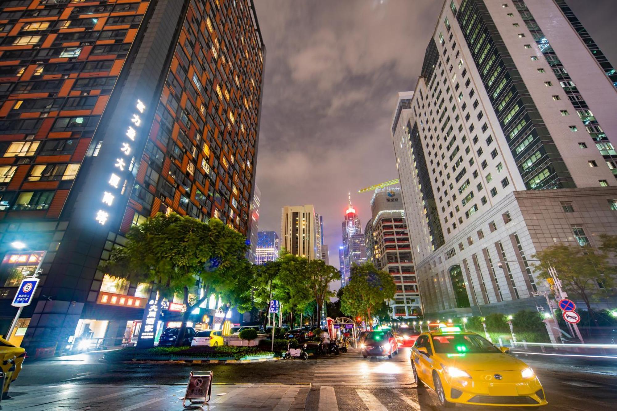 Lavande International Aparthotel Us Consulate General Guangzhou Zhujiang New Town Metro Branch - Free Shuttle Bus To Canton Fair Complex During Canton Fair Period & Free Vpn Internet Access Exterior photo