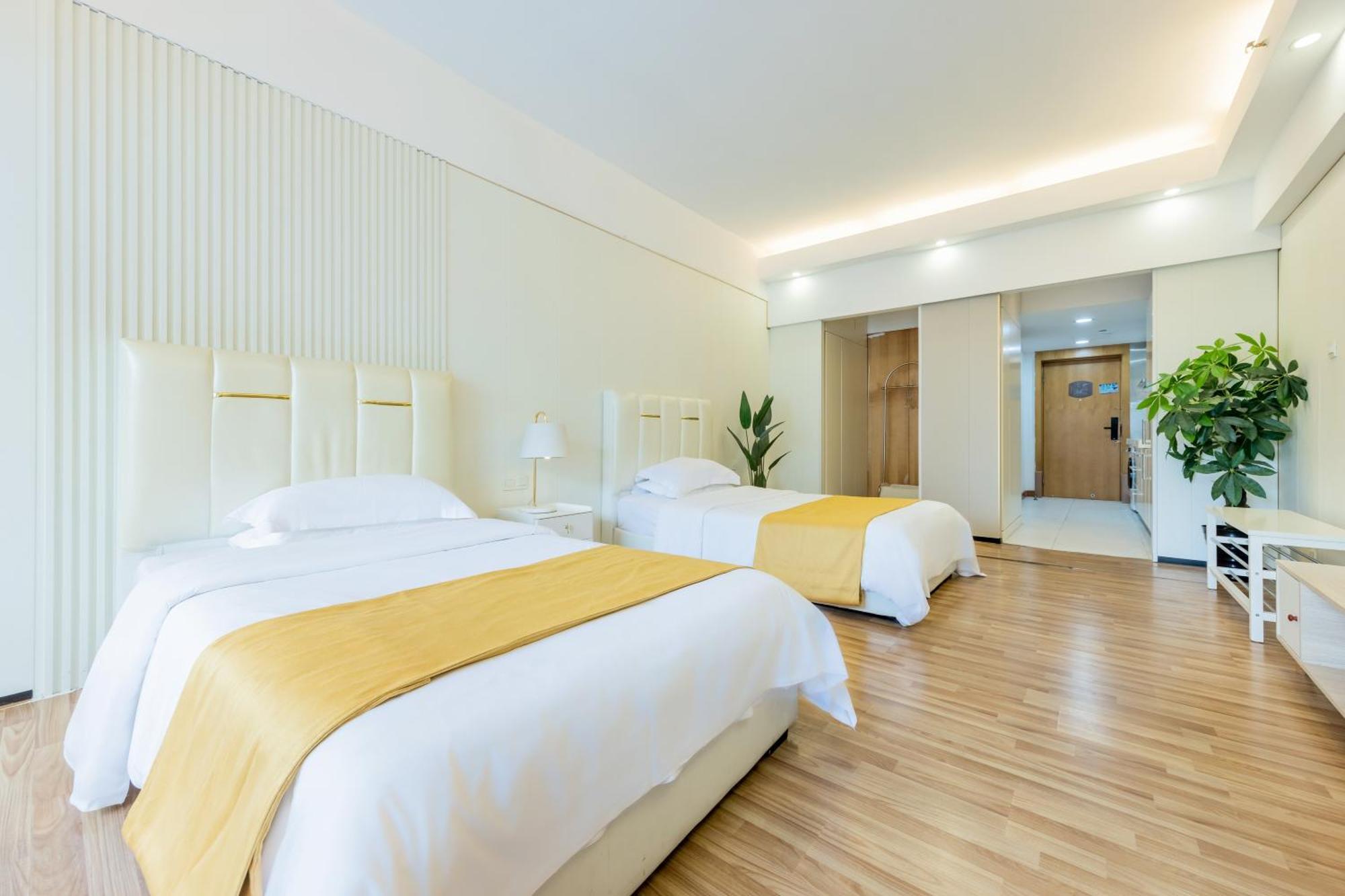 Lavande International Aparthotel Us Consulate General Guangzhou Zhujiang New Town Metro Branch - Free Shuttle Bus To Canton Fair Complex During Canton Fair Period & Free Vpn Internet Access Exterior photo